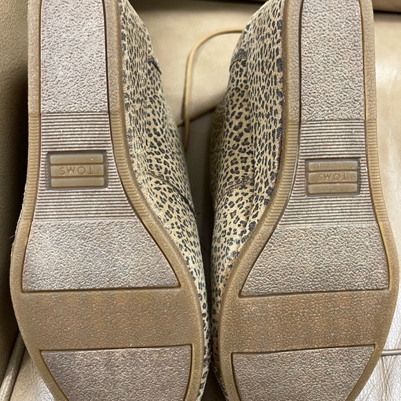 Toms bootie wedges size 8 - Picture 6 of 6